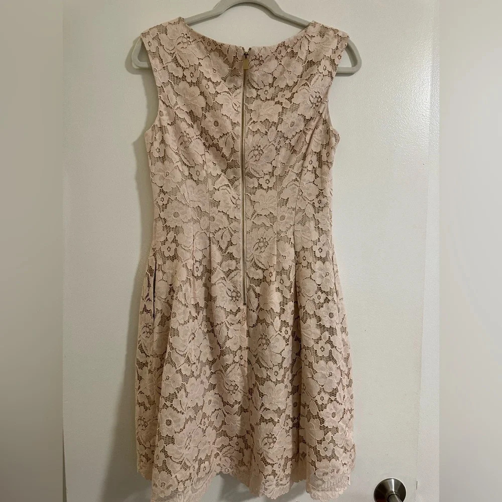 Vince Camuto Light Pink Lace Overlay Dress Size 8 - Picture 2 of 4